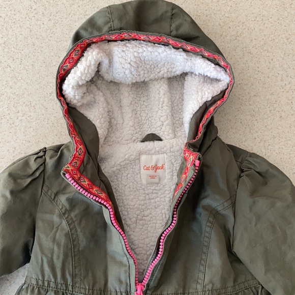 Girl’s jacket - Picture 2 of 3